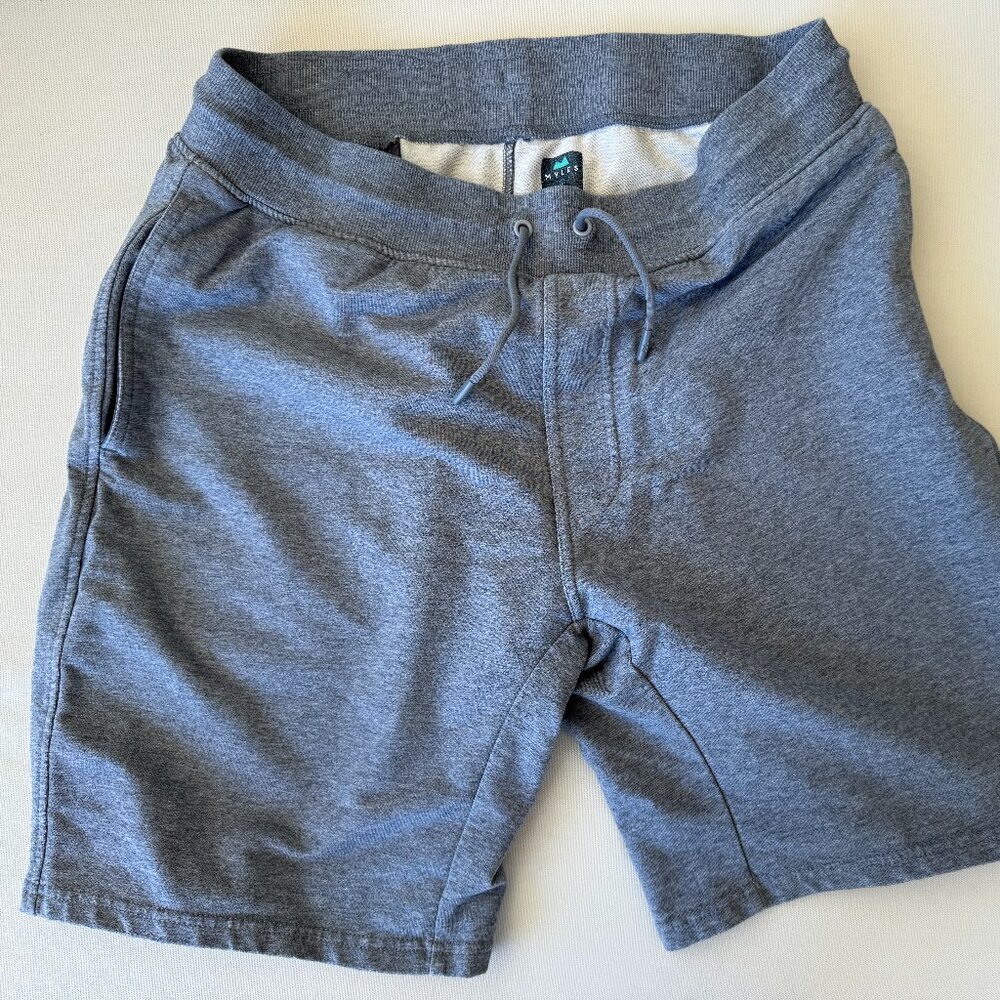 Myles Apparel Sweat Shorts Size L